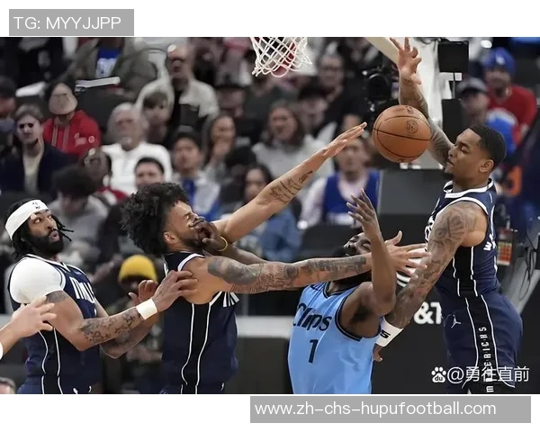 快船与独行侠激战正酣球迷期待的西部对决即将上演